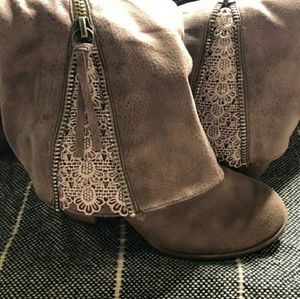 Not Rated pre loved boots